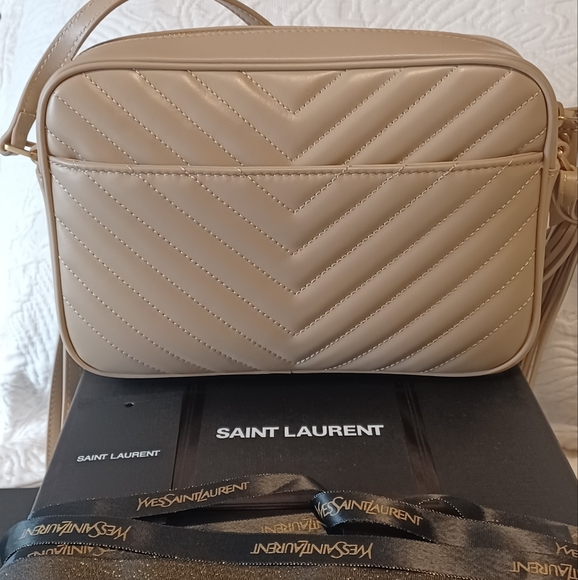 Saint Laurent Beige Medium Lou  Camera  Bag - Picture 2 of 8